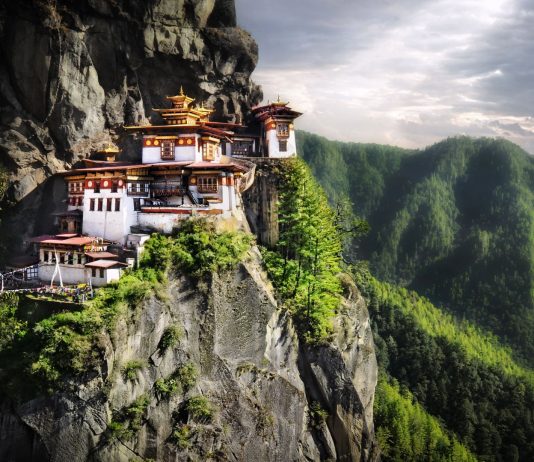 tigers-nest-punakha-bhutan
