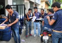delivery-boy-flipkart