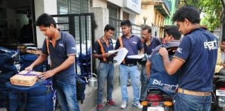 delivery-boy-flipkart